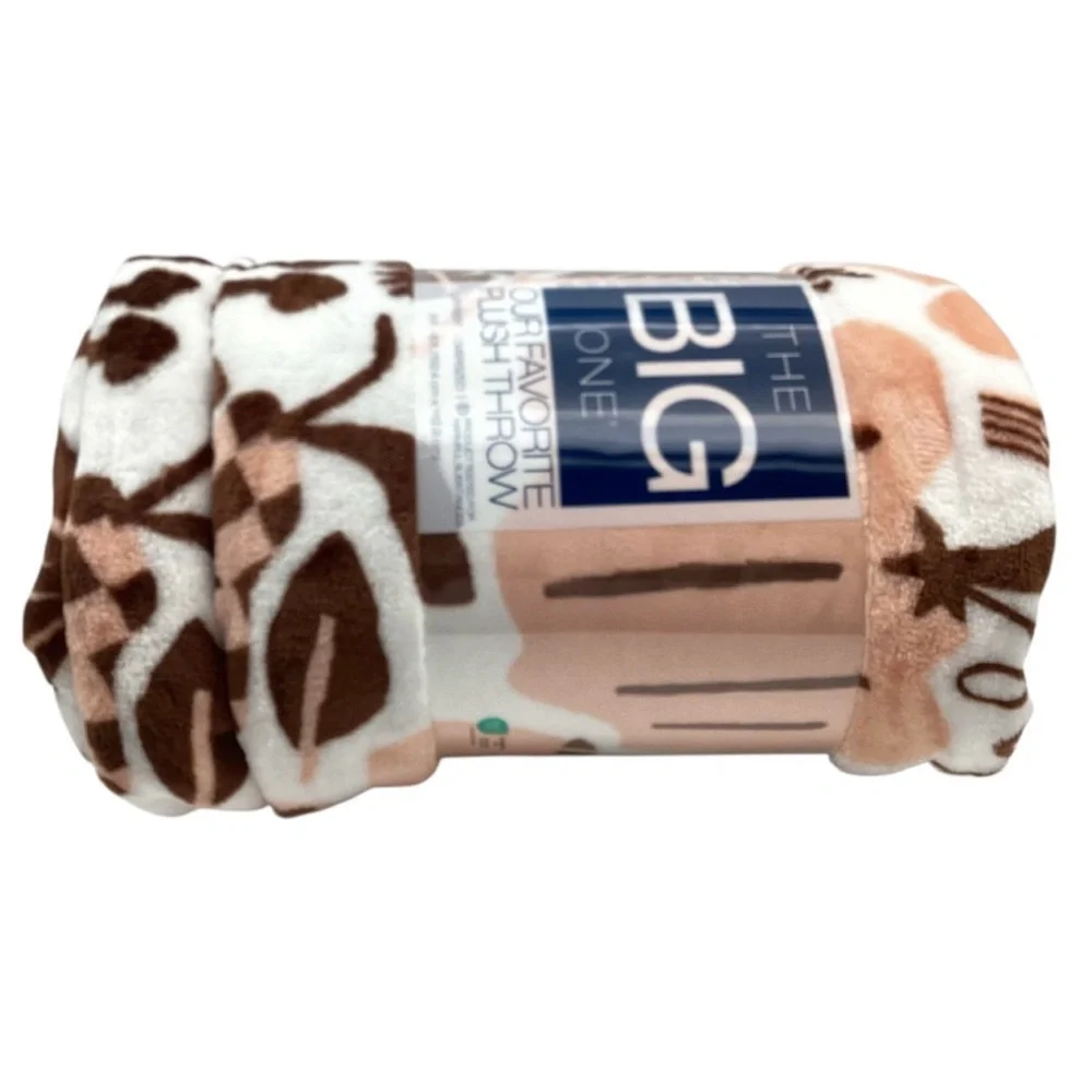 The Big One “Fall Icons” Oversized Supersoft Printed Plush Throw Blanket (NWT)